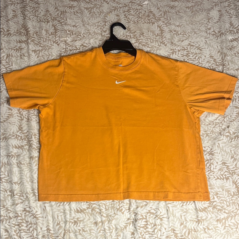 Nike Women's Orange Short Sleeve Tee
